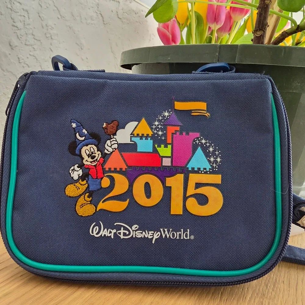 Walt Disney World 2015 Sorcerer Mickey Crossbody Camera Bag Navy NWOT